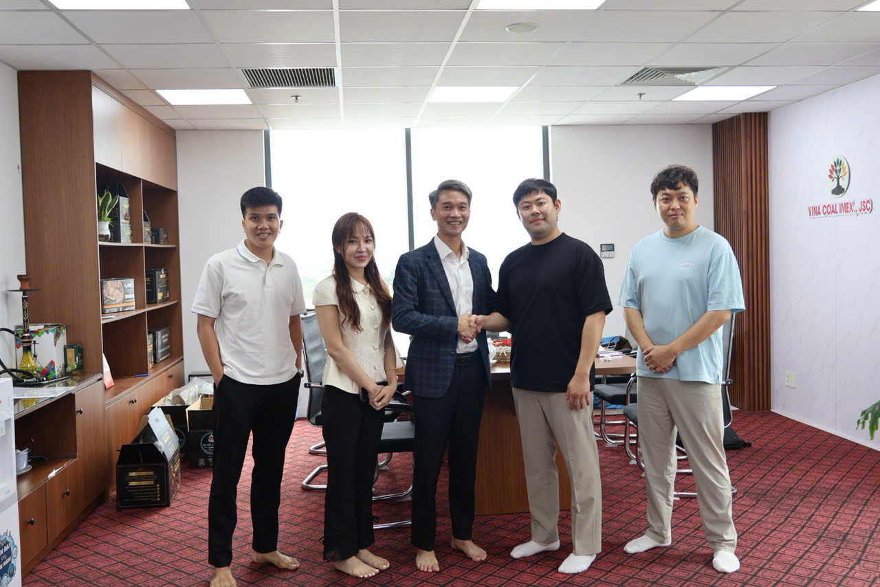 Welcoming Our Korean Partners to Vietnam – From Product Discussions to a Hands-On Factory Inspection