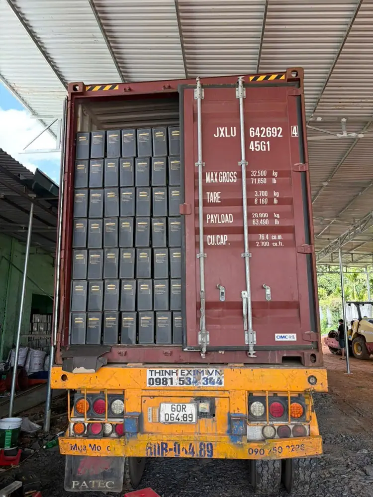 Export Charcoal Carton Loading Inspection